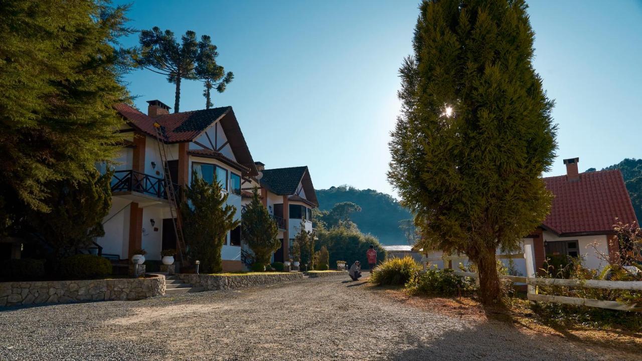 Roehsler Inn *
